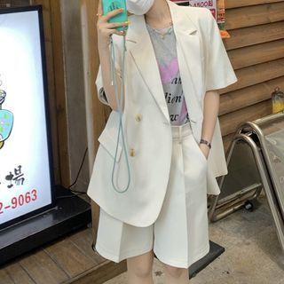 Elbow-sleeve Blazer / Dress Shorts