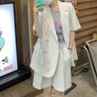 Elbow-sleeve Blazer / Dress Shorts