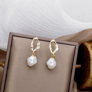 Irregular Faux Pearl Drop Earring E2889-3 - 1 Pair - Gold & White - One Size