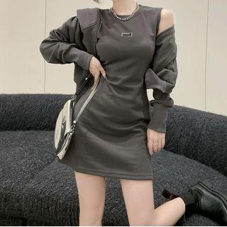 Sleeveless A-line Dress / Zip Hoodie