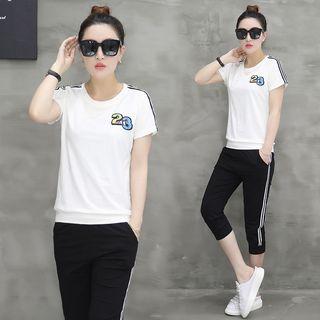 Set: Applique Short-sleeve T-shirt + Striped Cropped Sweatpants