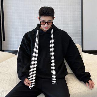 Pattern Strap Waffle Hoodie