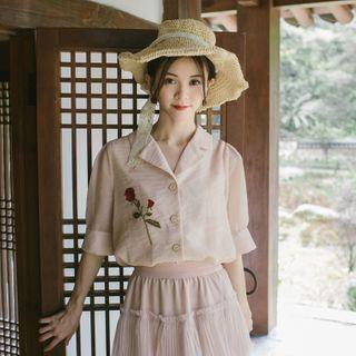 Short-sleeve Rose Embroidered Blouse