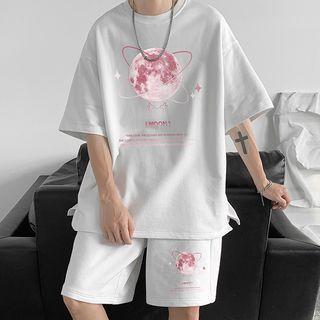 Set: Short-sleeve Moon Print T-shirt + Sweatshorts