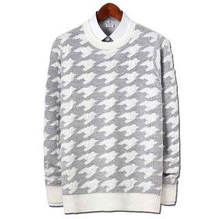 Round-neck Houndstooth Sweater
