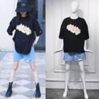 Printed Elbow-sleeve T-shirt / Distressed Denim Shorts / Printed Pullover