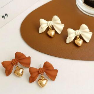 Sterling Silver Bow Ear Stud