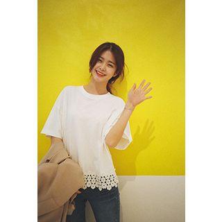Lace-hem Cotton T-shirt