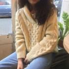 Plain Cable Knit Sweater Off-white - One Size