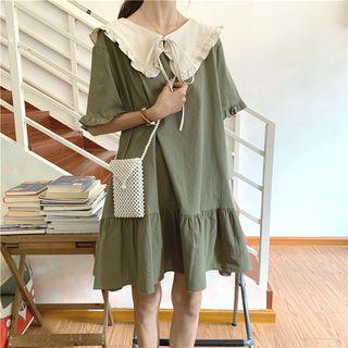 Ruffle Loose-fit Short-sleeve Dress