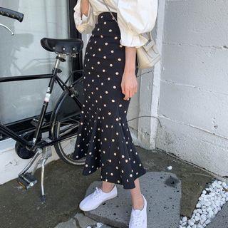Plain 3/4-sleeve Blouse / Dot Slim-fit Skirt