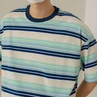 Round-neck Striped Short-sleevetee