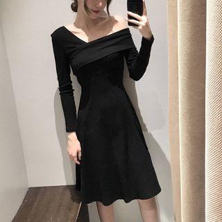 Plain Off-shoulder Slim-fit Long-sleeve Dress