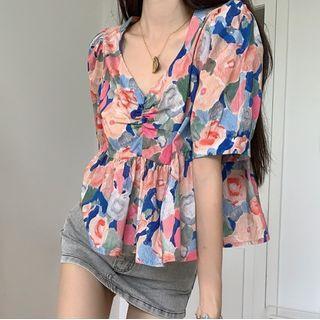 Short-sleeve V-neck Floral Printed Top Floral - One Size