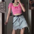 Ribbon-accent U-neck Crop T-shirt / Distressed Denim Mini Skirt
