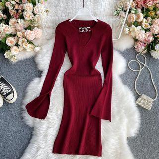 V-neck Skinny Plain Long-sleeve Knitted Dress