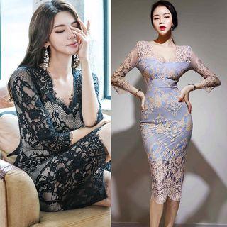 Long-sleeve Back-split Lace Sheath Dress