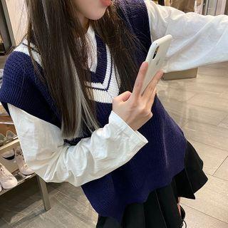 Contrast Trim V-neck Knit Top / High-waist Pleated Skirt