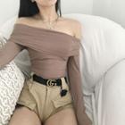 Long-sleeve Off-shoulder Ruched Top