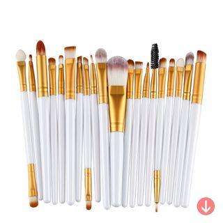 Set Of 20: Makeup Brushes