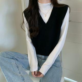 Long-sleeve Mock Neck Top / V-neck Knit Vest
