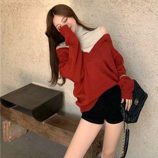 Cold Shoulder Two-tone Turtleneck Sweater