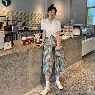 Plain V-neck Short-sleeve Blouse / Color-block Plaid High-waist Skirt