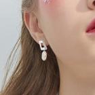 Non-matching 925 Sterling Silver Irregular Pearl Dangle Earring