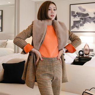 Plaid Blazer / Dress Pants / Furry Collar / Set