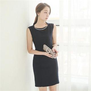 Sleeveless Detachable Necklace Sheath Dress