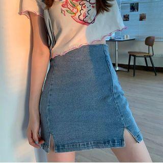 Denim Mini Pencil Skirt / Short-sleeve Rabbit Print T-shirt