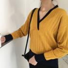 Contrast Trim V-neck Long Sleeve Knit Top