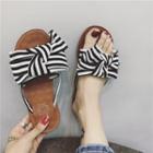 Stripe Bow Flip-flops