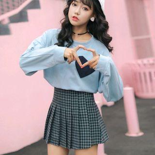 Embellished Sweatshirt / Mini A-line Pleated Skirt / Set