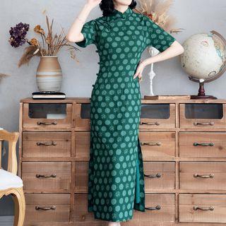 Dotted Short-sleeve Qipao