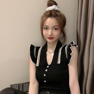 Sleeveless V-neck Knit Cropped Top