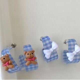 Bow / Bear Plaid Resin Open Hoop Earring