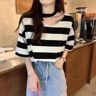 Short-sleeve Cutout Striped Loose-fit T-shirt