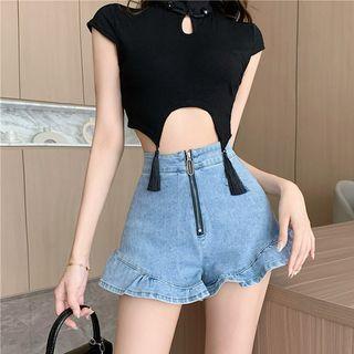 Short-sleeve Keyhole Crop Top / Ruffle Hem Denim Shorts