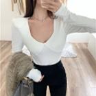 Long-sleeve V-neck Shoulder-padded Top