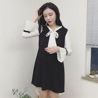 Bow Accent Pleated Trim Color Panel Long Sleeve Dress