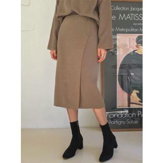 Slit-side Knit Skirt