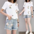 Flower Embroidered Short-sleeve T-shirt / Distressed Denim Shorts / Set