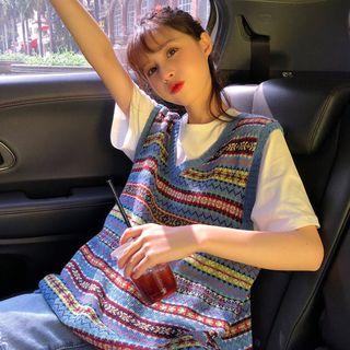 Patterned V-neck Knit Vest / Short-sleeve T-shirt / Set