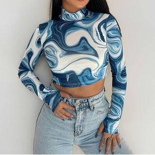 Long-sleeve Mock-neck Marble Print Crop Top