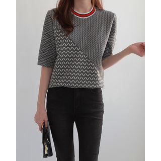 Short-sleeve Chevron Knit Top