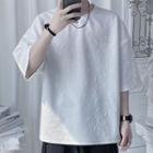 Elbow-sleeve Carrot Pattern T-shirt