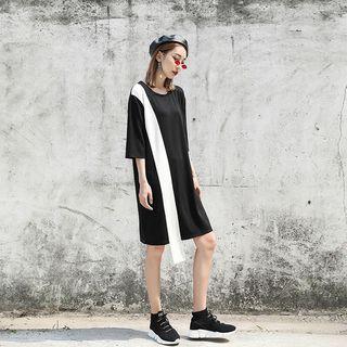 Loose-fit Asymmetric T-shirt Dress