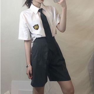 Embroidered Short Sleeve Shirt / Neck Tie / A-line Shorts