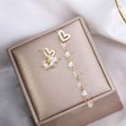 Mismatch Dangle Ear Stud 1 Pair - A372 - Non Matching - Heart & Fringe - Gold - One Size
